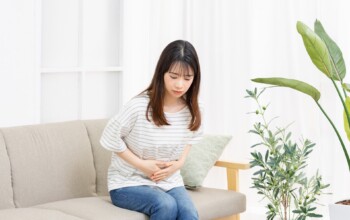 女性に便秘が多いのはなぜ？その原因と解消法をご紹介！